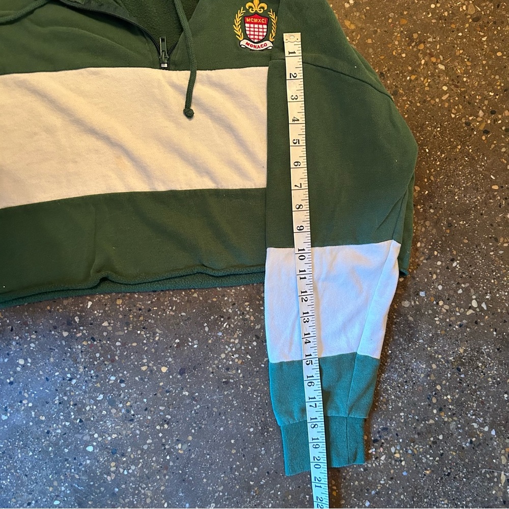 FREE with purchase: Cropped Quarter Zip Sweatshirt Monaco Emblem - Picture 4 of 9